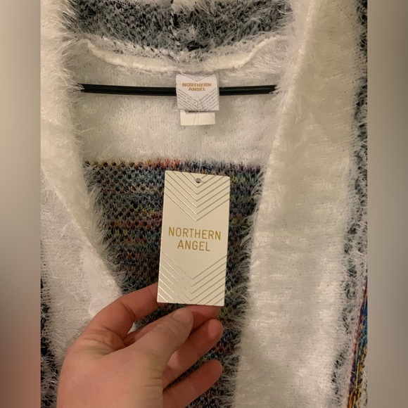 Northern Angel Aztec cardigan - Picture 2 of 4